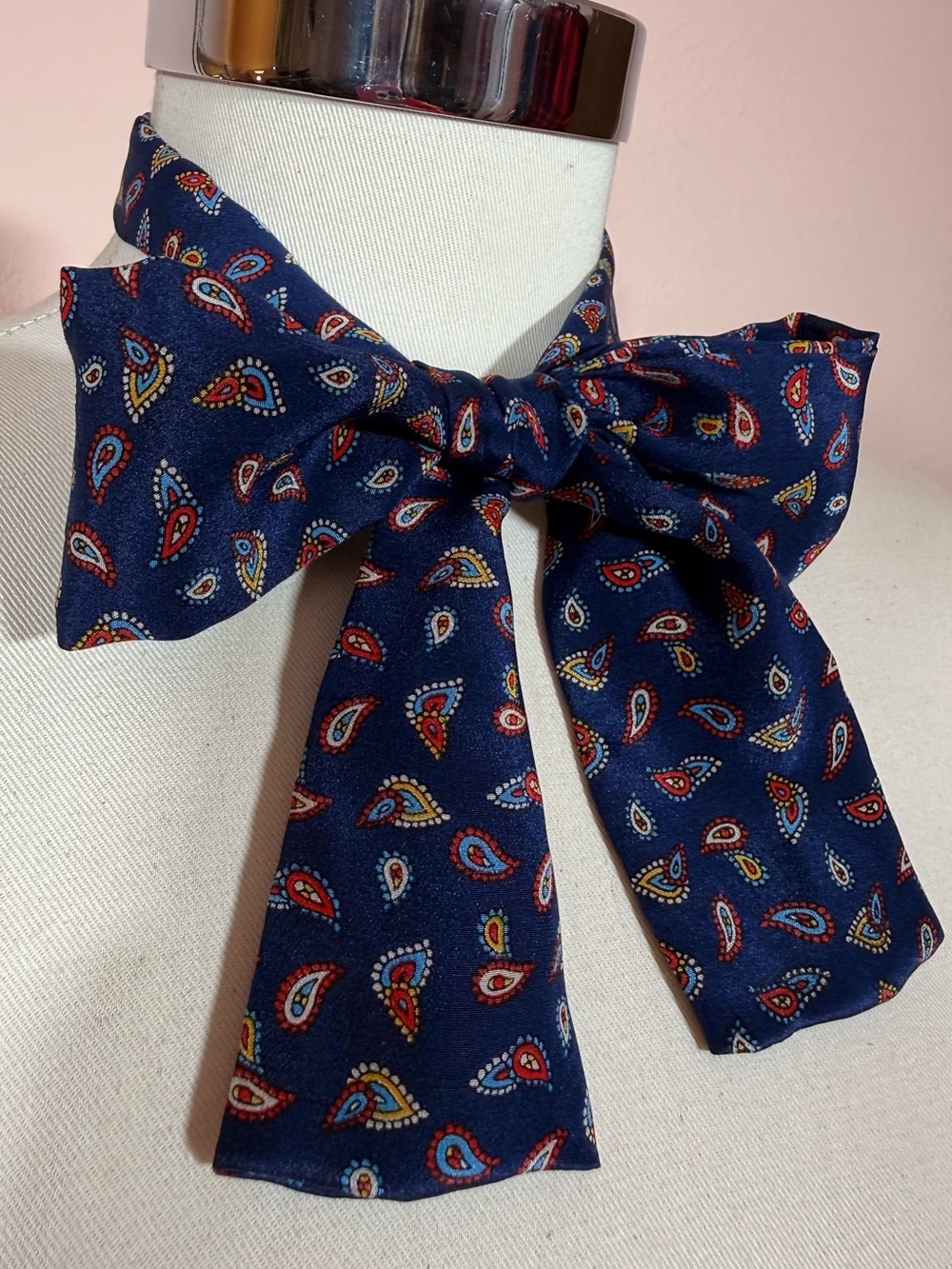 Vintage 1990’s Royal blue Paisley red Skinny silk Cravat bow neck Scarf Twilly